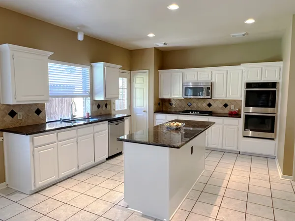 $2,800 | 16907 Ascot Meadow Drive, Sugar Land, TX 77479