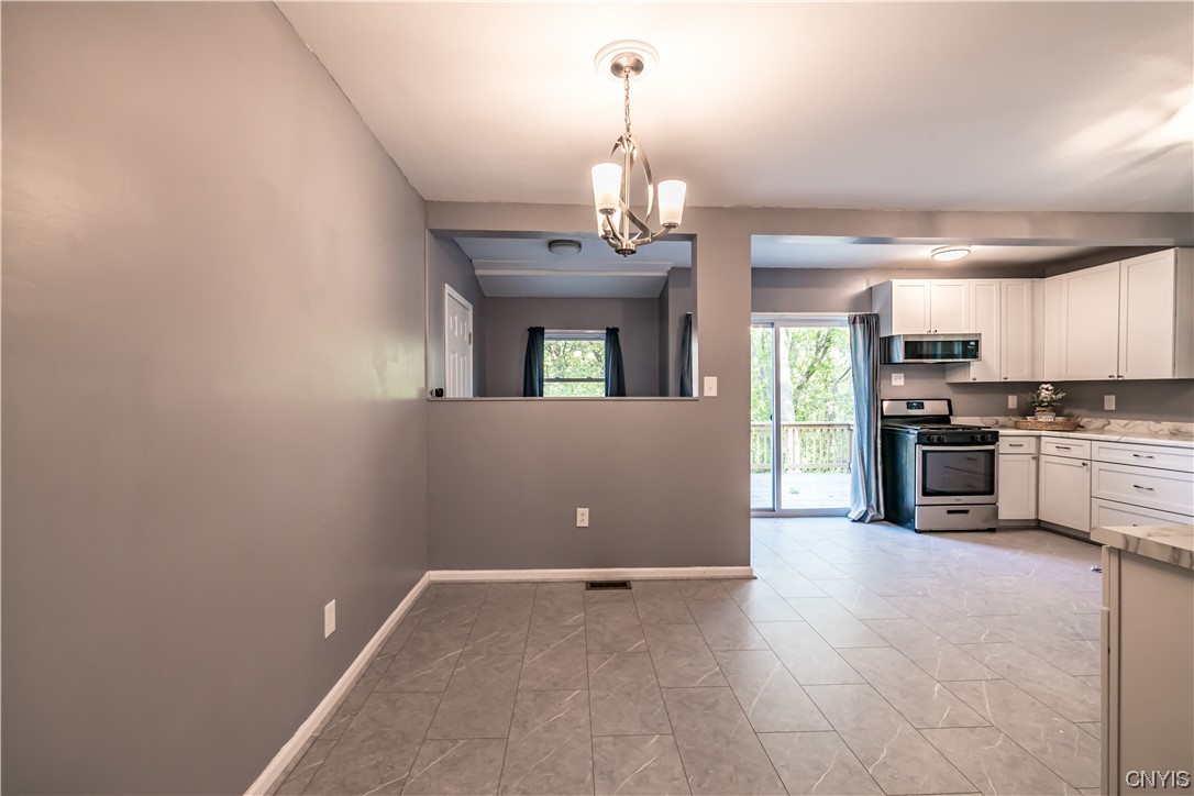 322 Rockwell Road Onondaga, NY 13120 - Photo 12 of 26