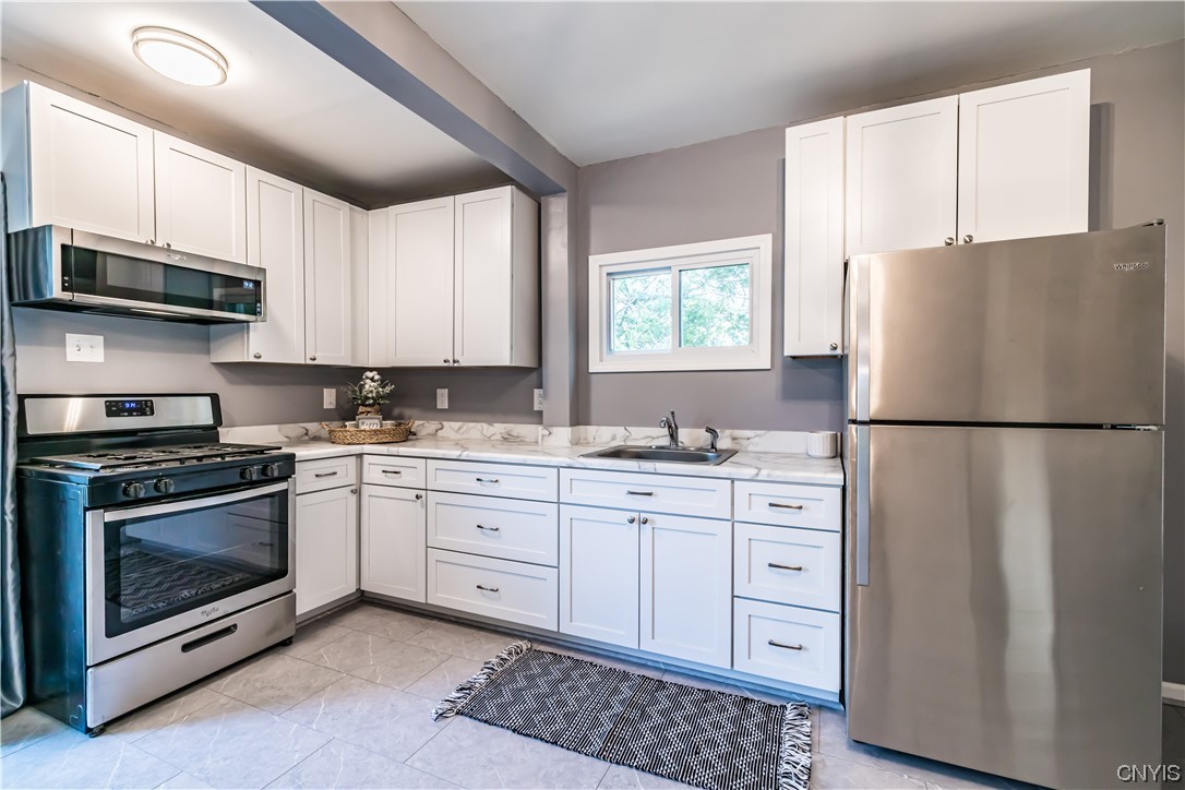 322 Rockwell Road Onondaga, NY 13120 - Photo 8 of 26