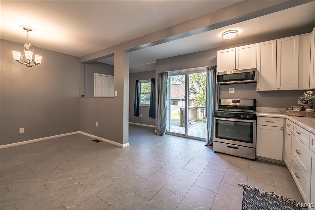 322 Rockwell Road Onondaga, NY 13120 - Photo 10 of 26