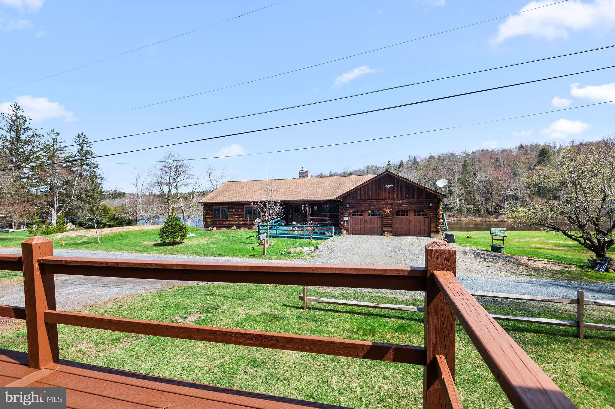 133 Wynooska Road Greentown, PA 18426 - Photo 4 of 39