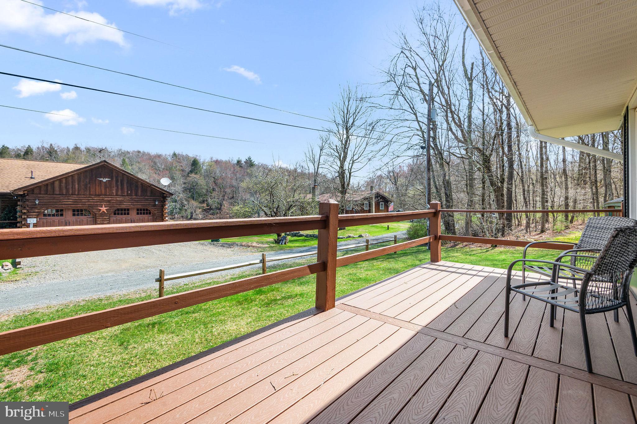 133 Wynooska Road Greentown, PA 18426 - Photo 5 of 39