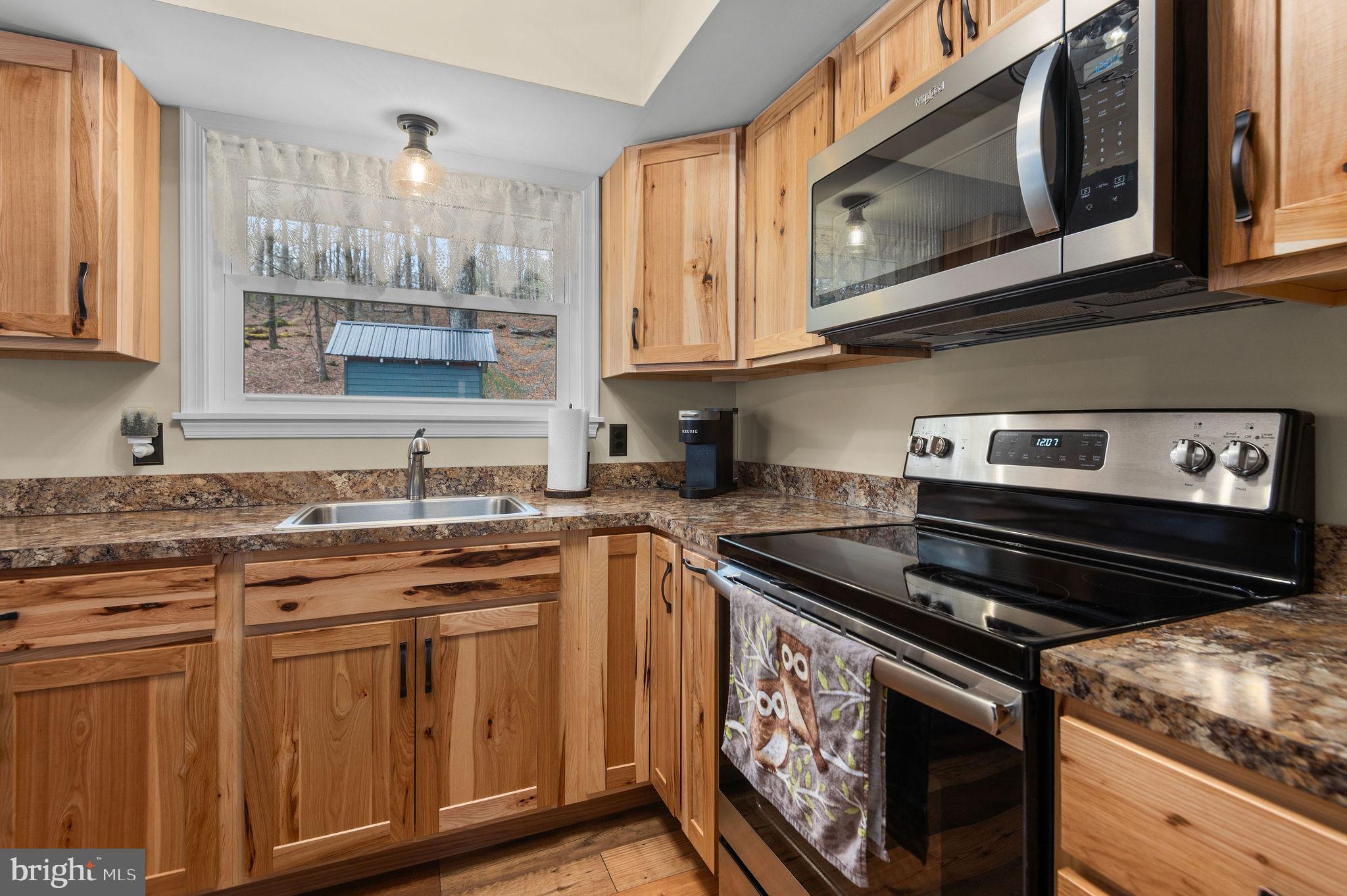 133 Wynooska Road Greentown, PA 18426 - Photo 10 of 39