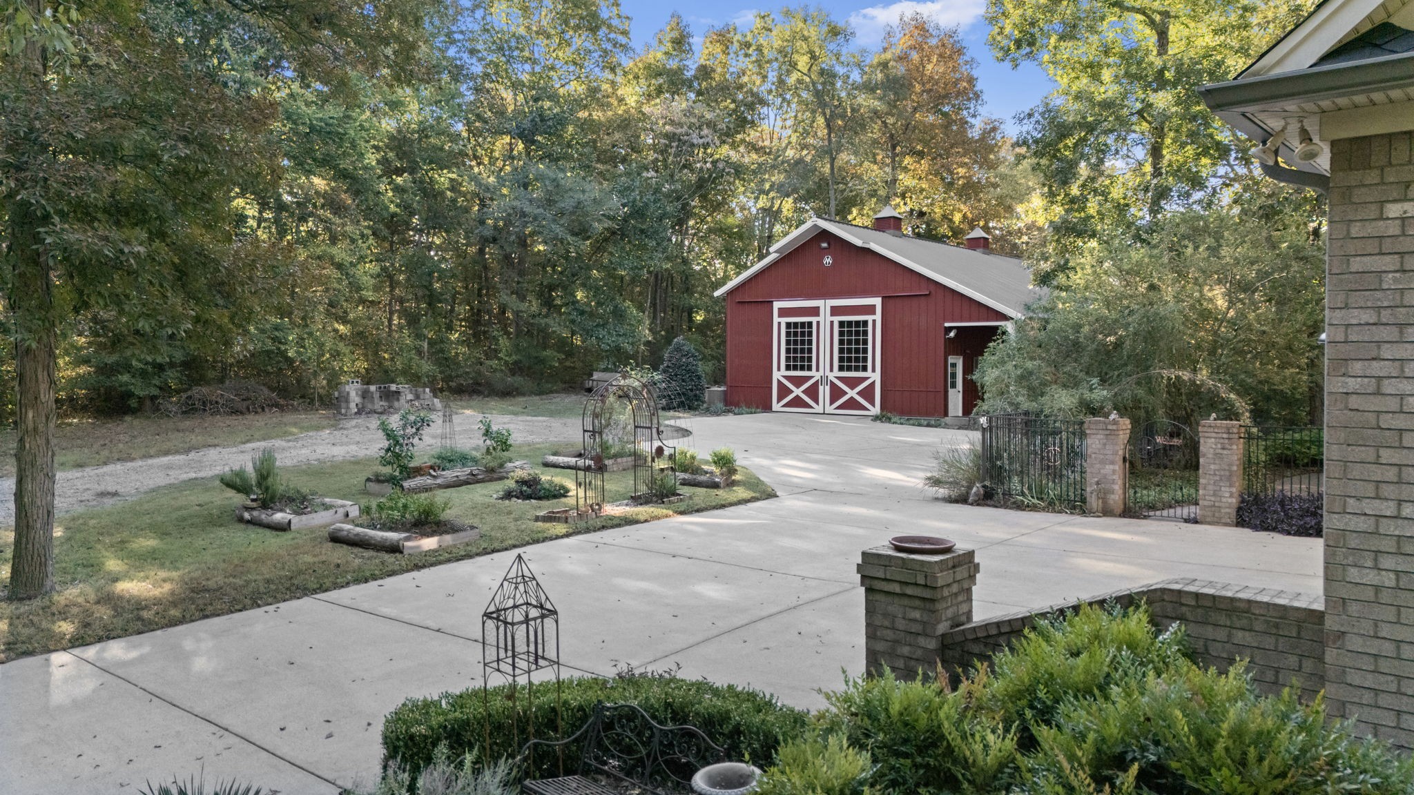 2399 Thompson Road Murfreesboro, TN 37128 - Photo 4 of 69 Gallery Image 4