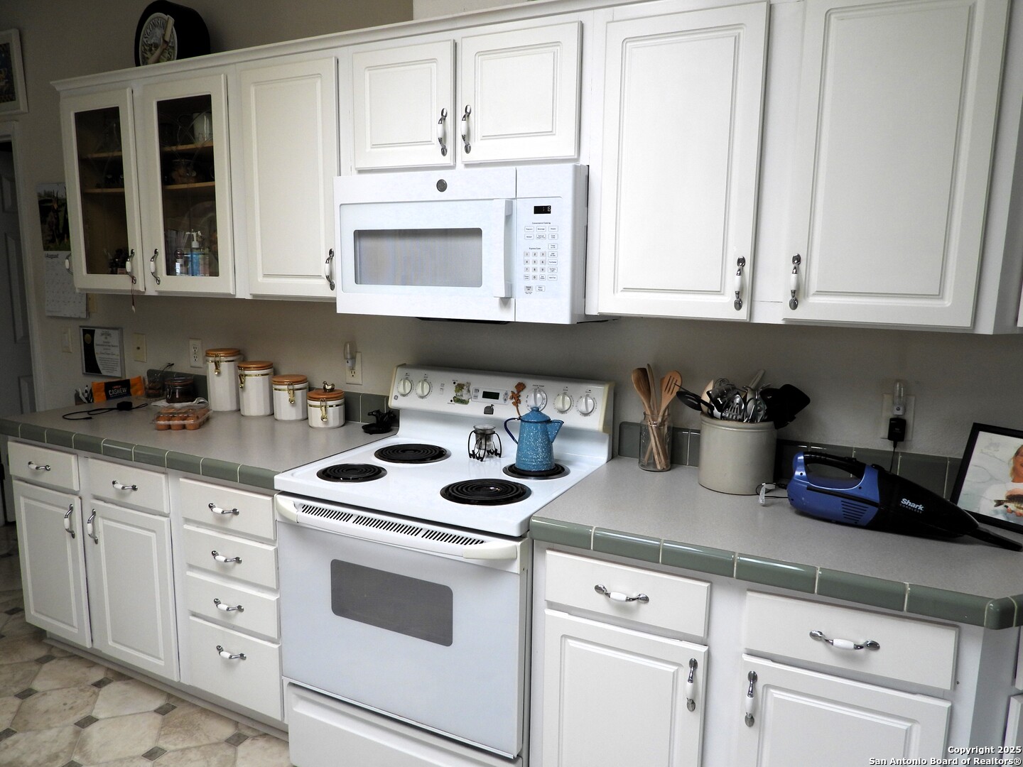 460 Faurie Road Lakehills, TX 78063 - Photo 18 of 46 Gallery Image 18