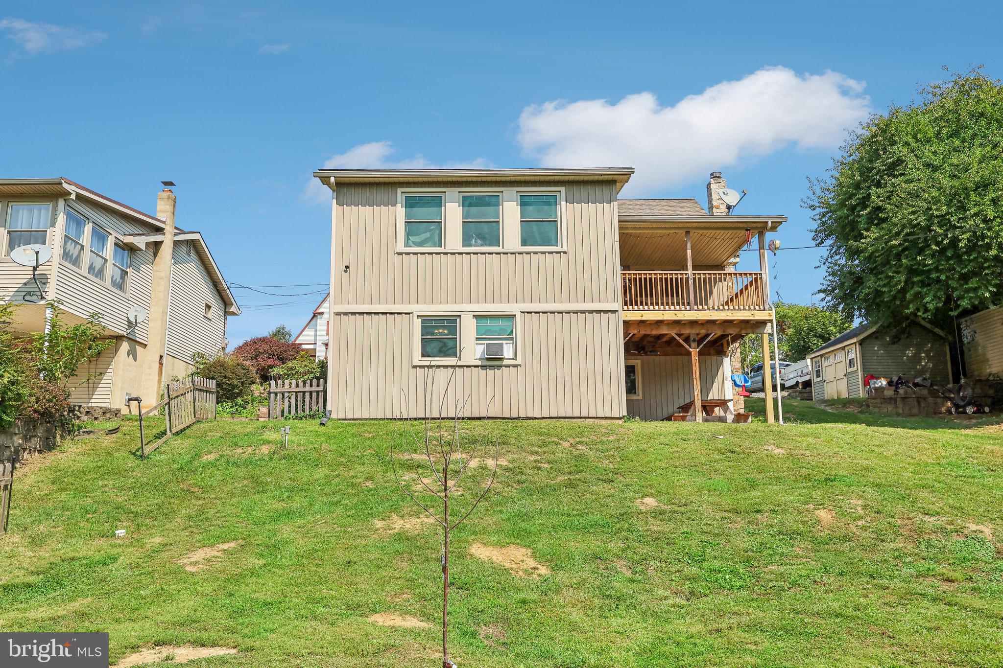 214 South Front Street Catasauqua, PA 18032 - Photo 37 of 39