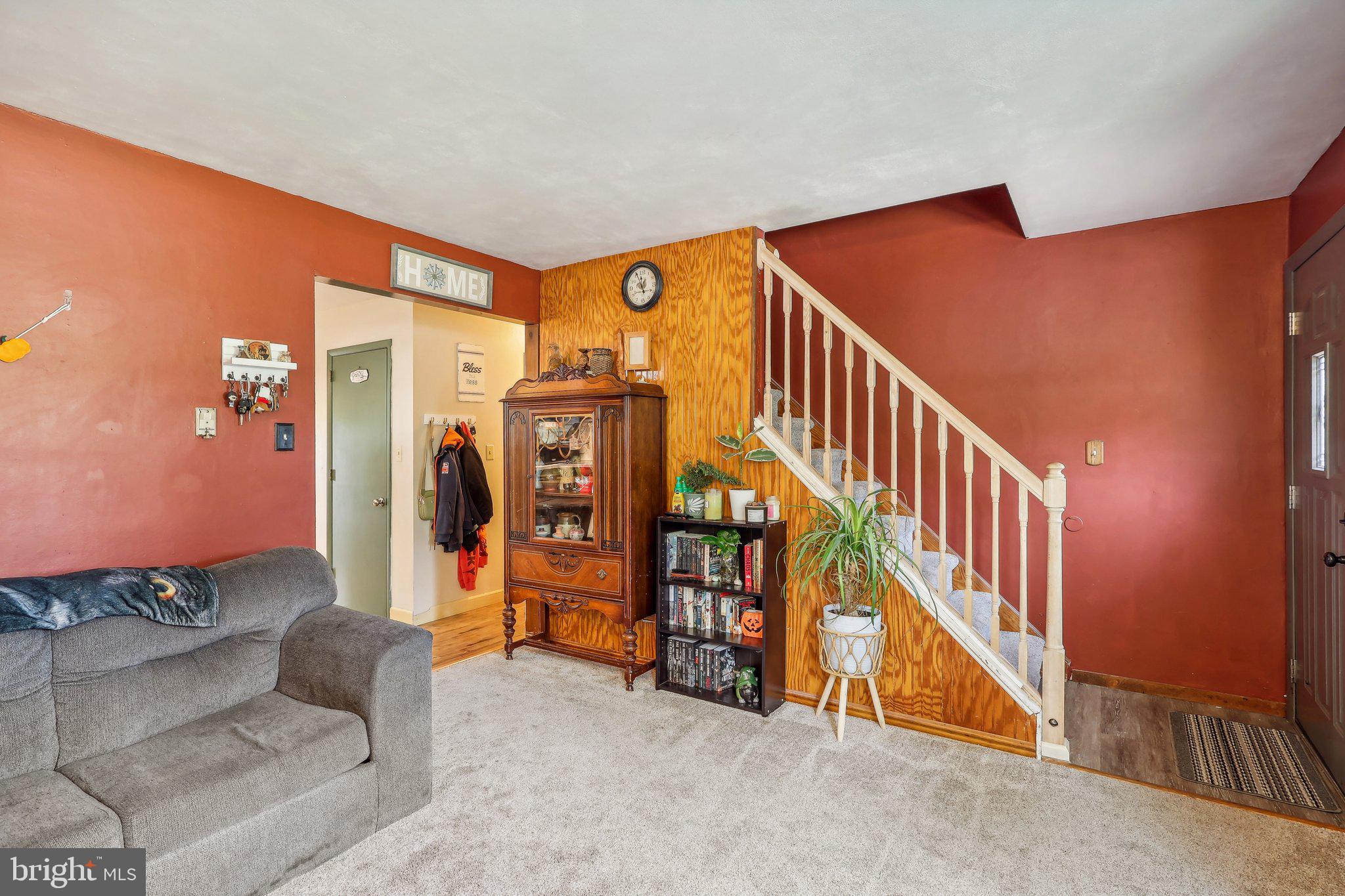 214 South Front Street Catasauqua, PA 18032 - Photo 4 of 39