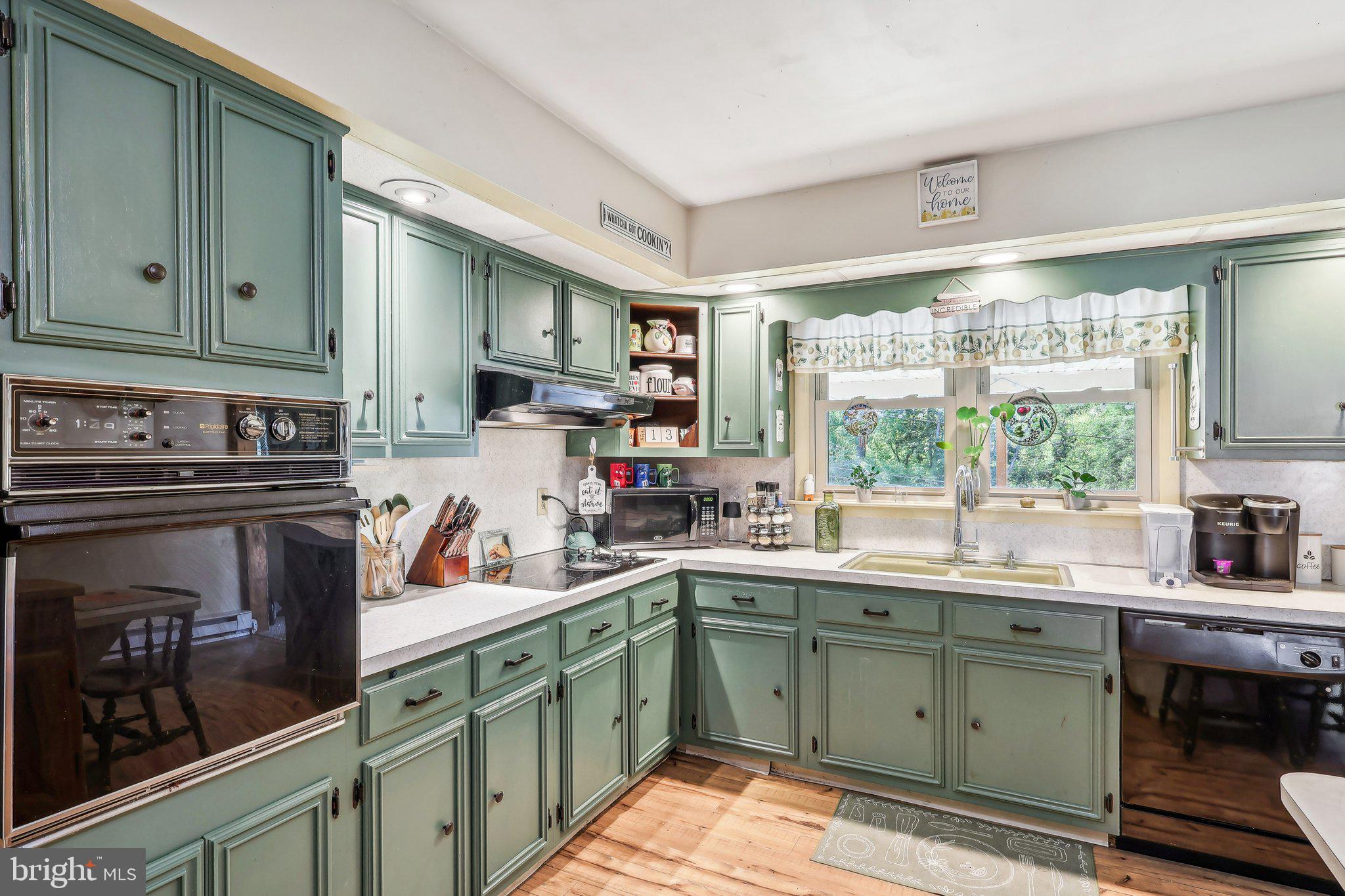 214 South Front Street Catasauqua, PA 18032 - Photo 8 of 39
