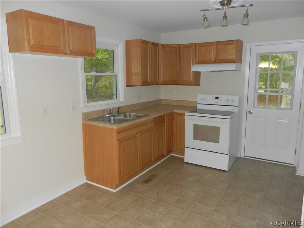 14112 Arwood Road Disputanta, VA 23842 - Photo 2 of 13 Gallery Image 2