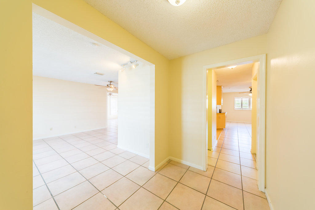 316 Northeast 31st Street Boca Raton, FL 33431 - Photo 17 of 25 PHO_7324-HDR