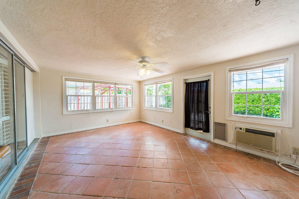 316 Northeast 31st Street Boca Raton, FL 33431 - Photo 8 of 25 PHO_7408-HDR