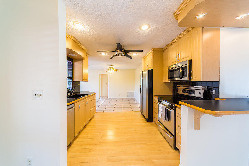 316 Northeast 31st Street Boca Raton, FL 33431 - Photo 10 of 25 PHO_7339-HDR