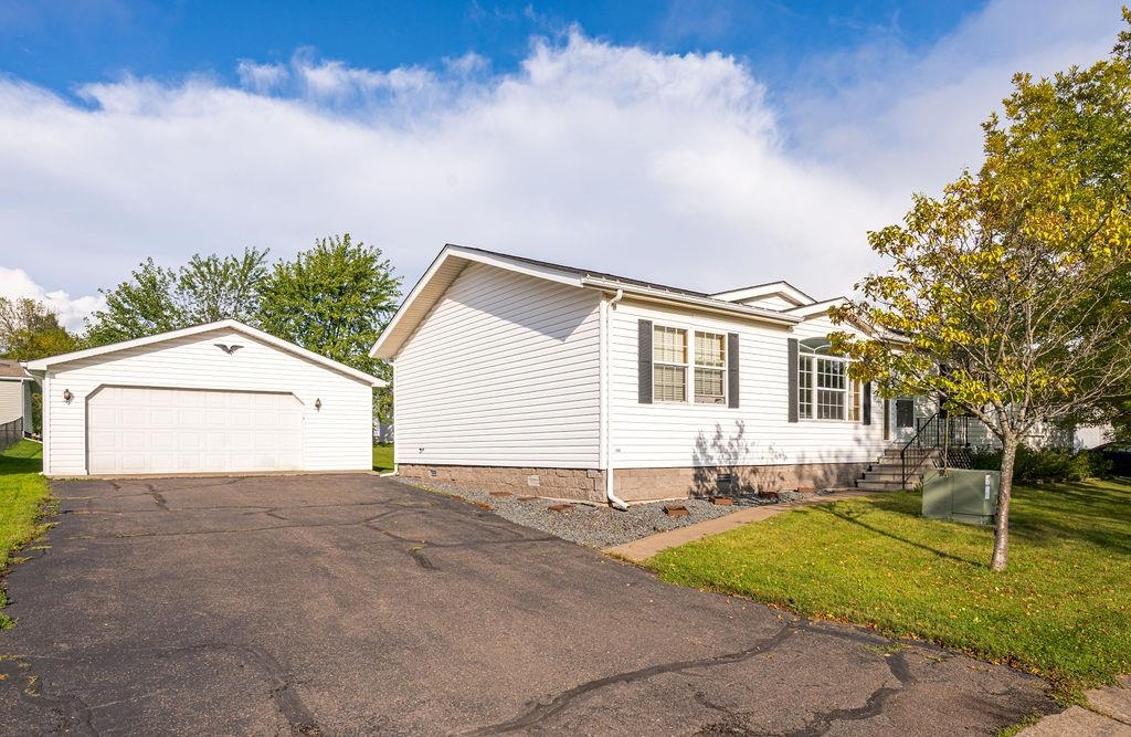 10 Spruce Drive Duluth, MN 55810 - Photo 4 of 25