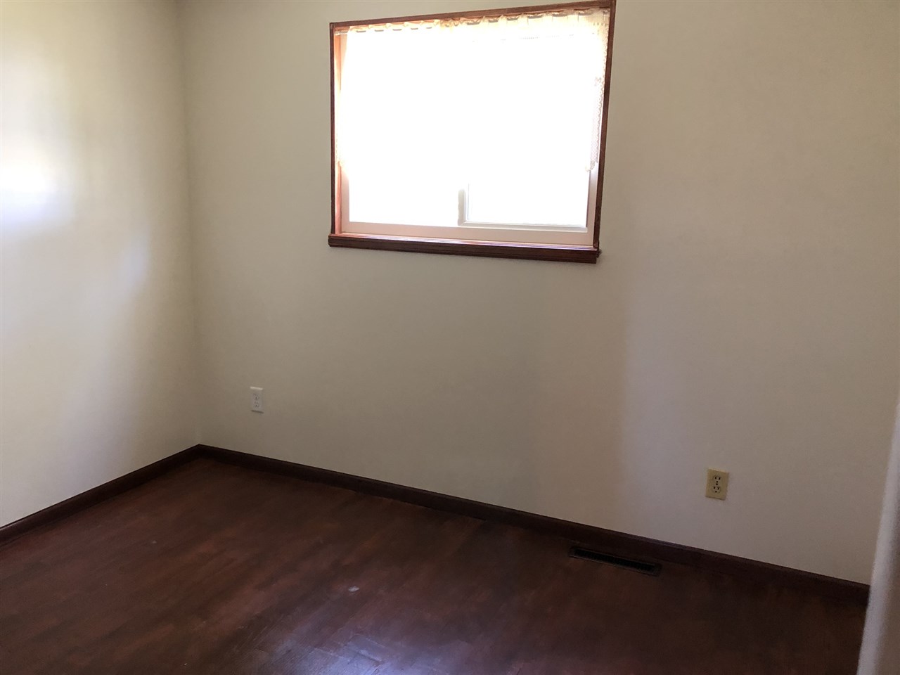 14054 North Webster Road Clio, MI 48420 - Photo 21 of 36 31382869-20.JPG