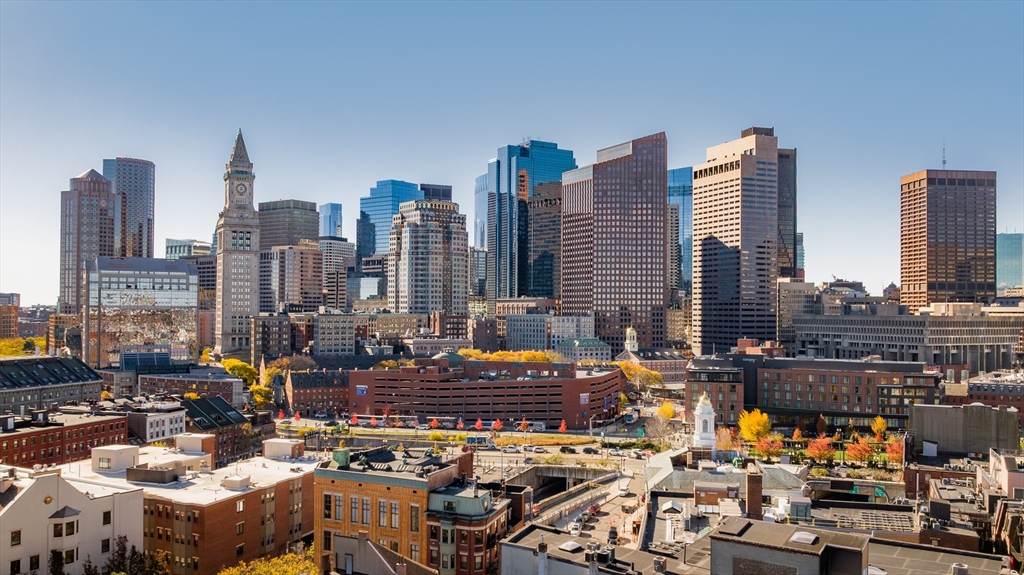 188 North Street, Unit 22 Boston, MA 02113 - Photo 17 of 18 a picture of city view