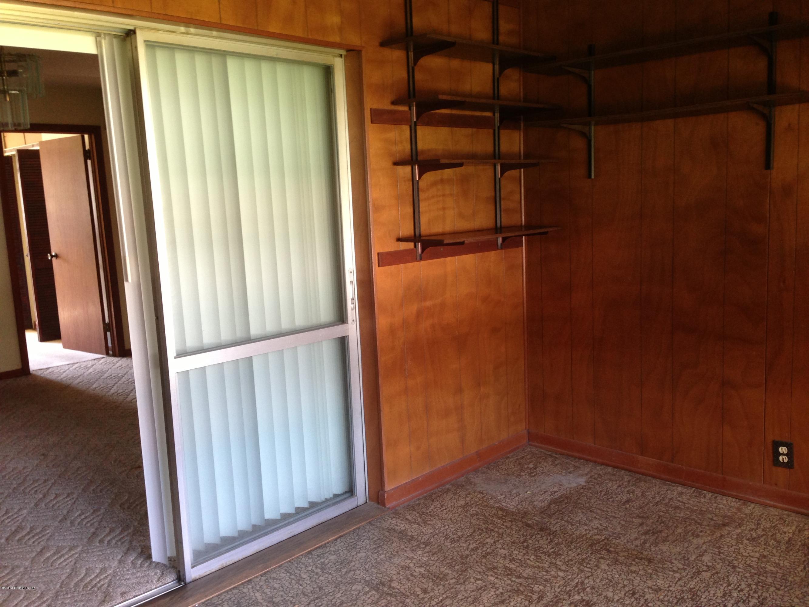 7861 Austin Road Jacksonville, FL 32244 - Photo 11 of 16 Small enclosed porch 2