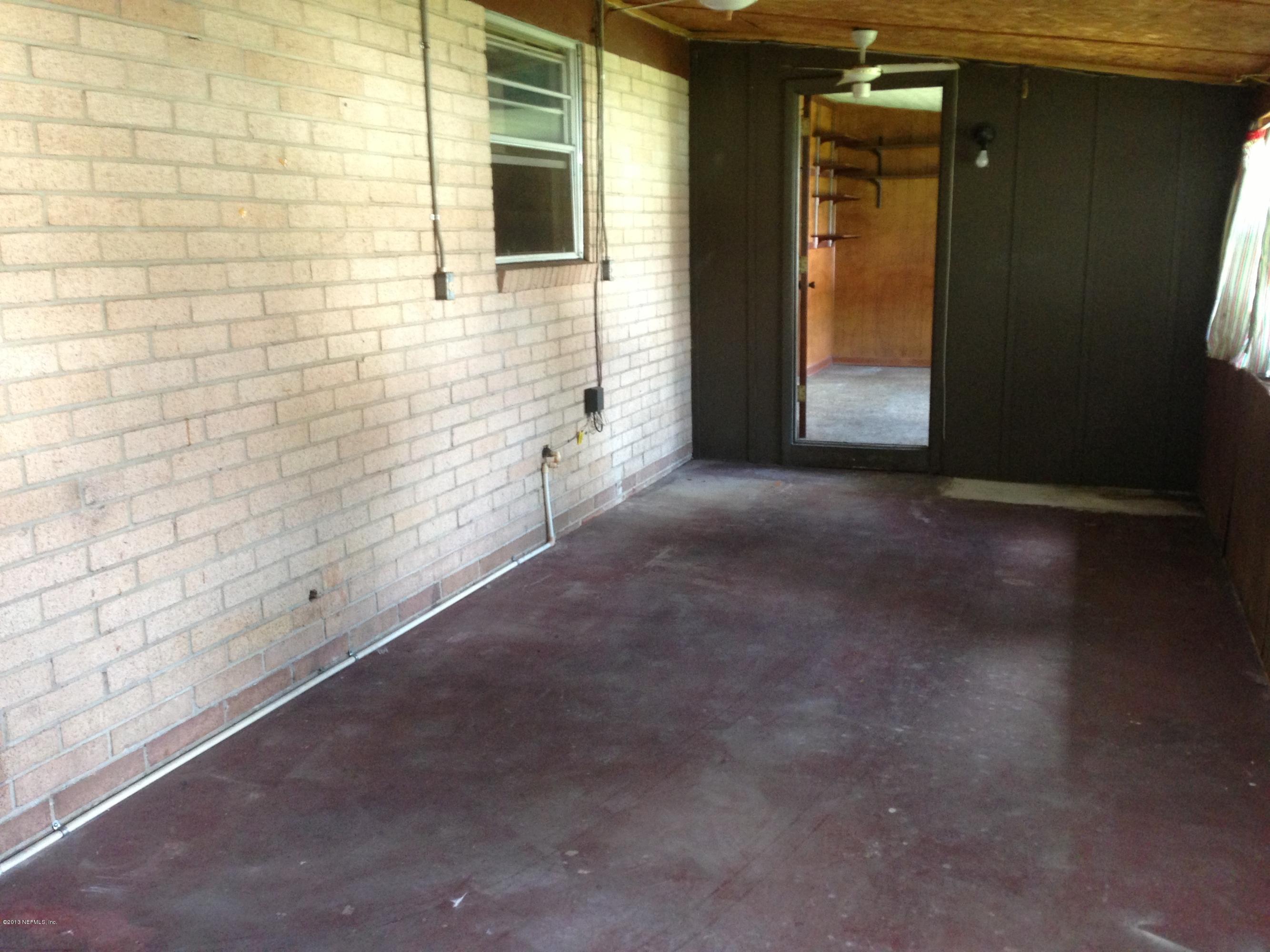 7861 Austin Road Jacksonville, FL 32244 - Photo 13 of 16 Large Enclosed Porch 2