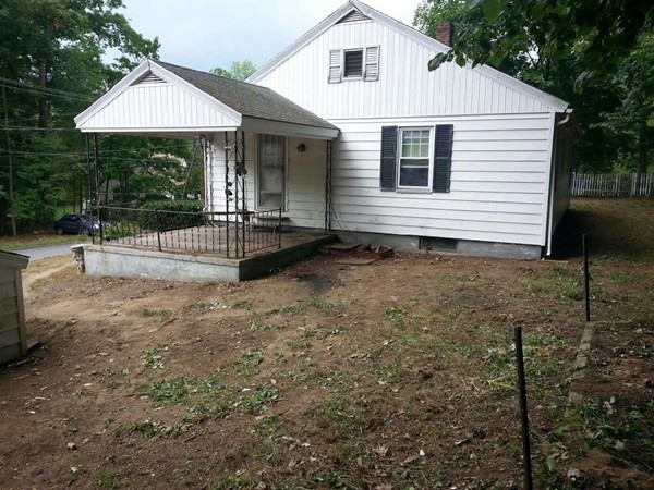 33 Stuart Street Gardner, MA 01440 - Photo 3 of 12 Gallery Image 3