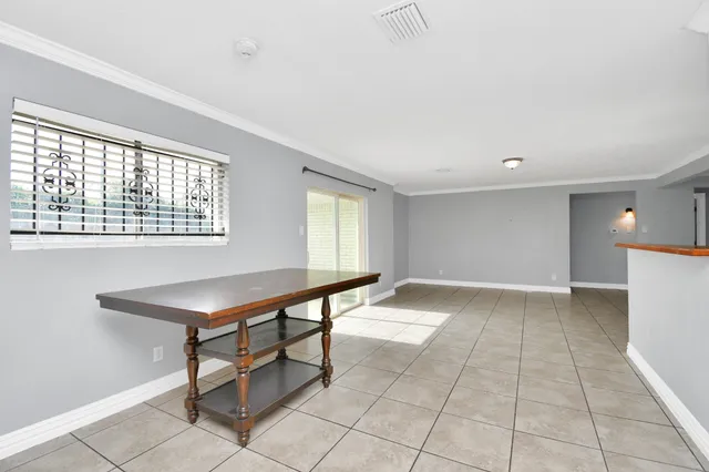 $1,700 | 6814 Della Street, Houston, TX 77093