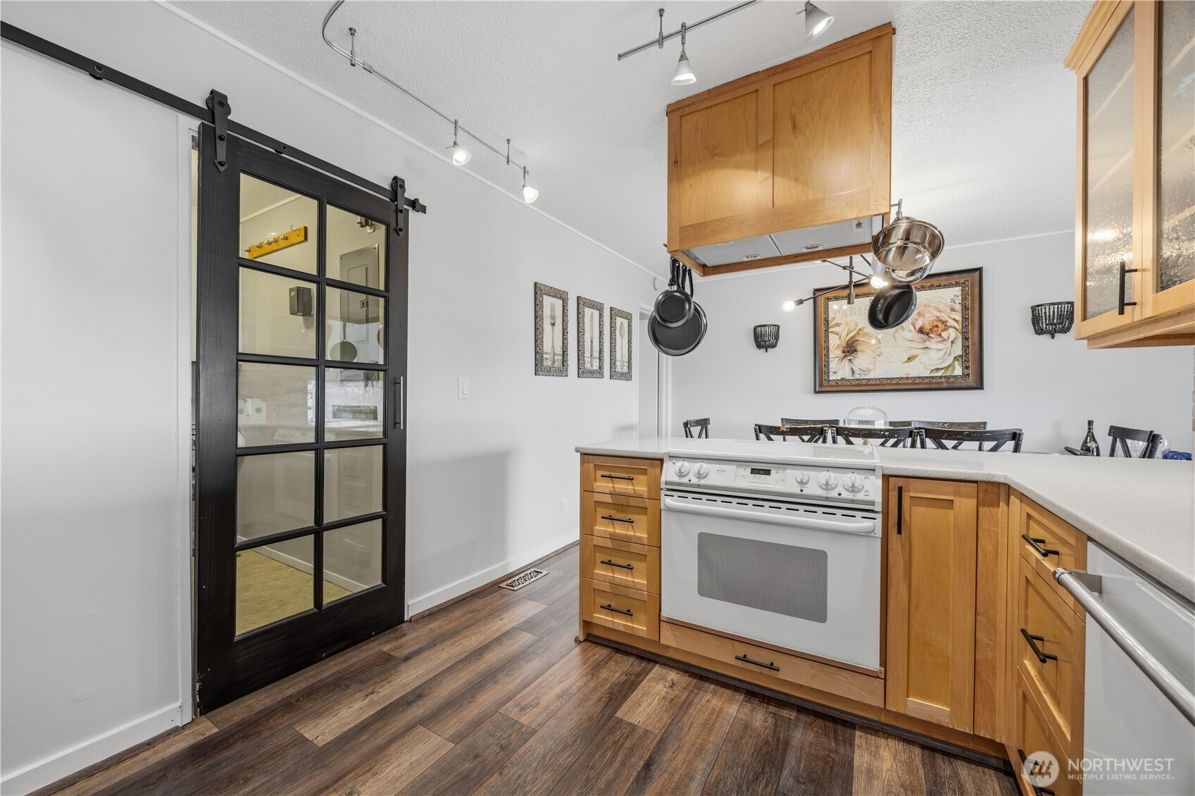 301 South 3rd Street, Unit 3 Chelan, WA 98816 - Photo 8 of 29