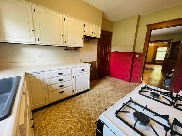 $58,000 | 204 Miller Street, Marion, KS 66861