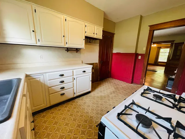 $58,000 | 204 Miller Street, Marion, KS 66861