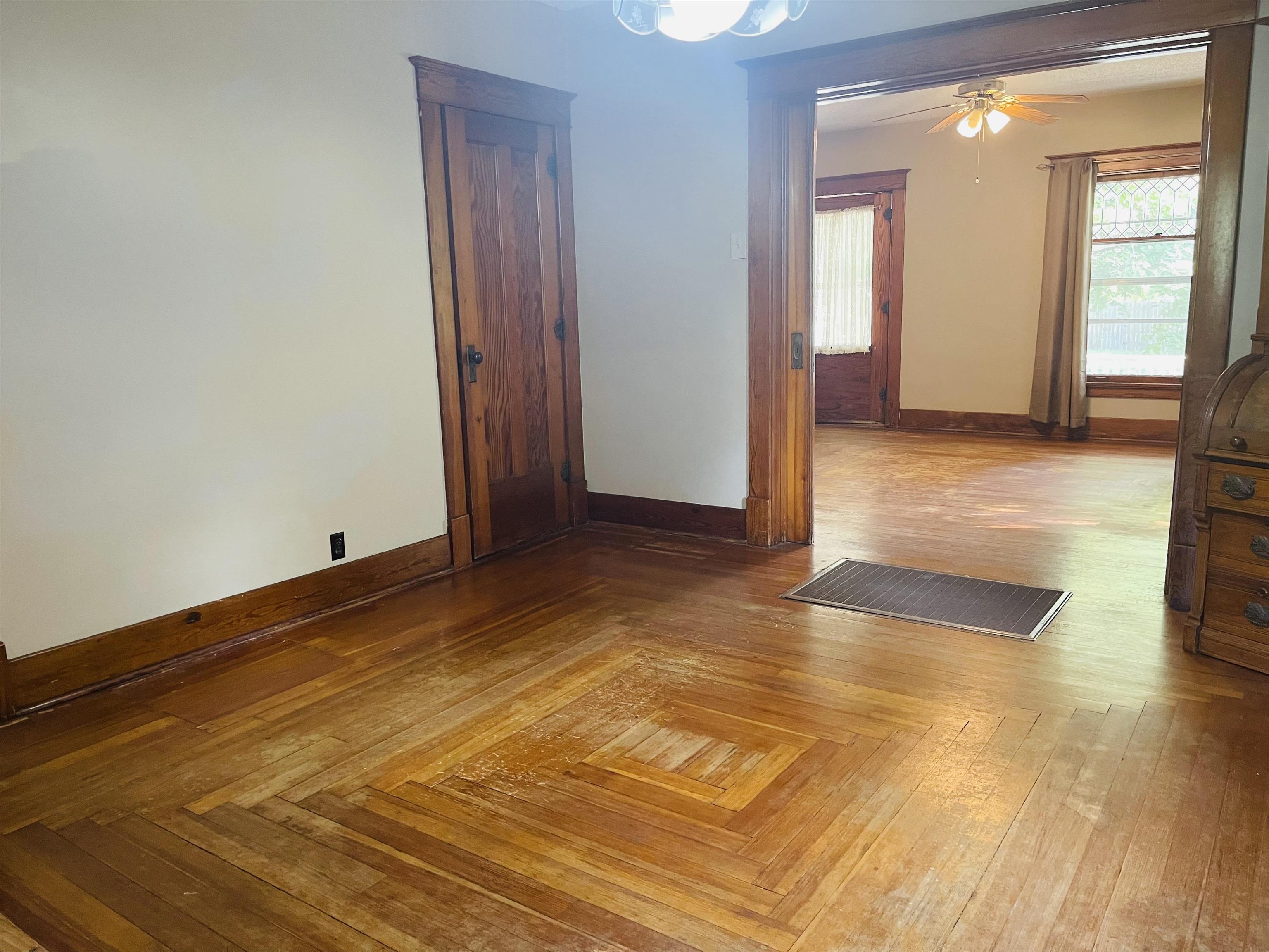 204 Miller Street Marion, KS 66861 - Photo 9 of 27