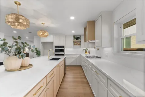 $784,000 | 9016 Westbriar Drive, Dallas, TX 75228