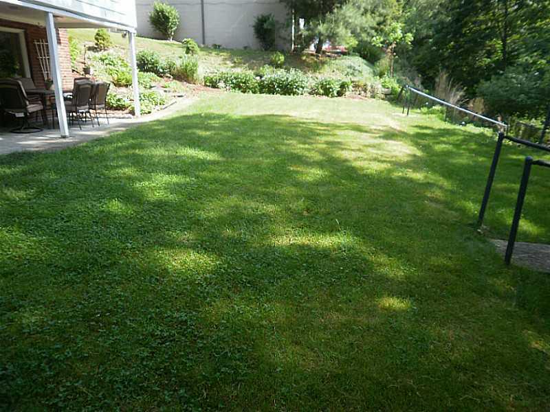 190 Goldsmith Road Pittsburgh, PA 15237 - Photo 18 of 18 Yard/Garden.