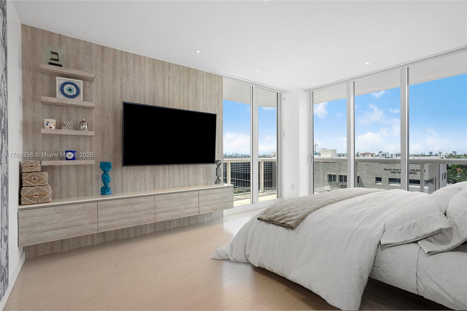 9595 Collins Avenue, Unit N5E Surfside, FL 33154 - Photo 6 of 18