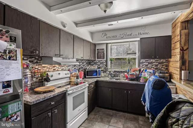 $169,900 | 1294 Cooper Street, Unit E13, Edgewater Park, NJ 08010