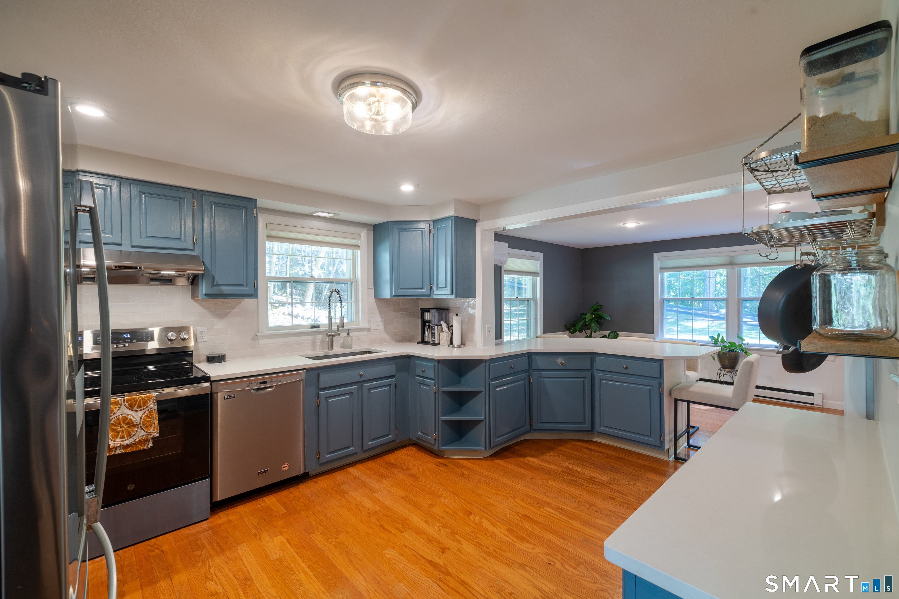 43 Whitney Road Groton, CT 06355 - Photo 13 of 34 Gallery Image 13