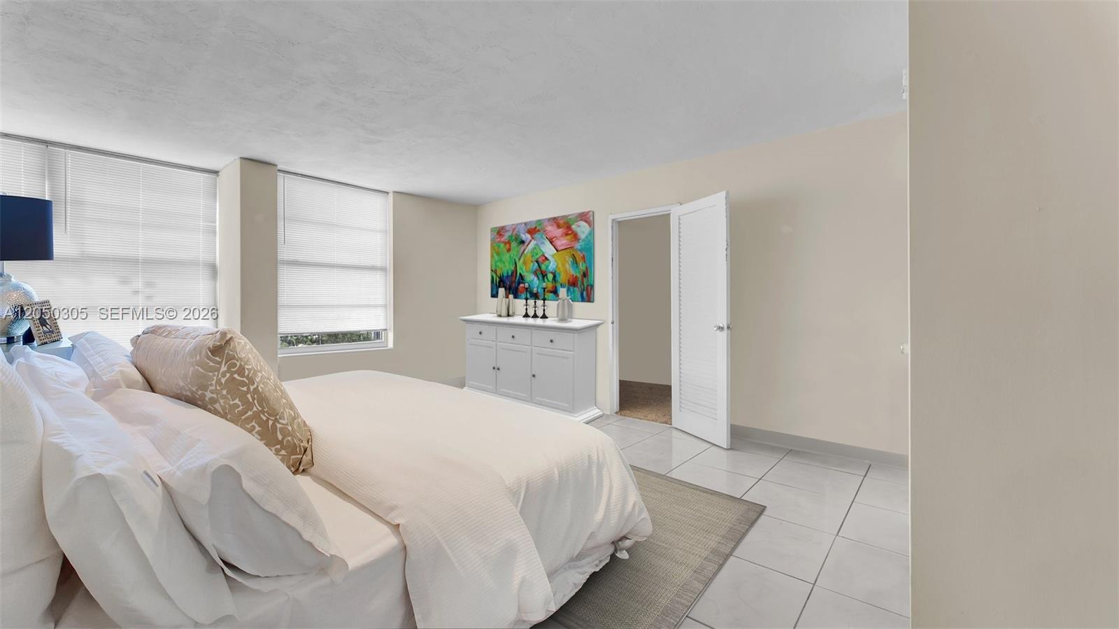 2899 Collins Avenue, Unit 702 Miami Beach, FL 33140 - Photo 10 of 15