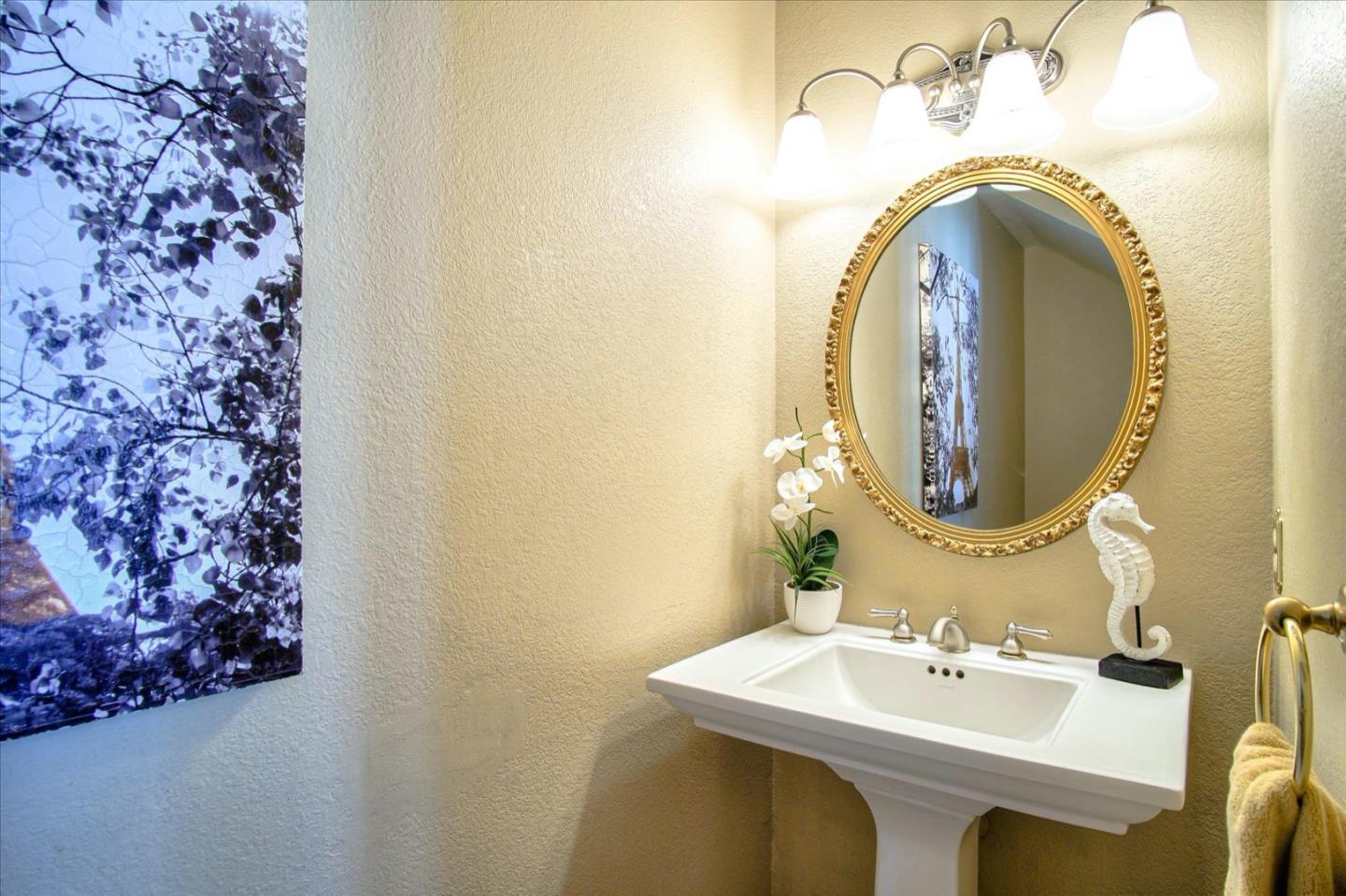 9095 Ridgeway Drive Gilroy, CA 95020 - Photo 20 of 38 Gallery Image 20