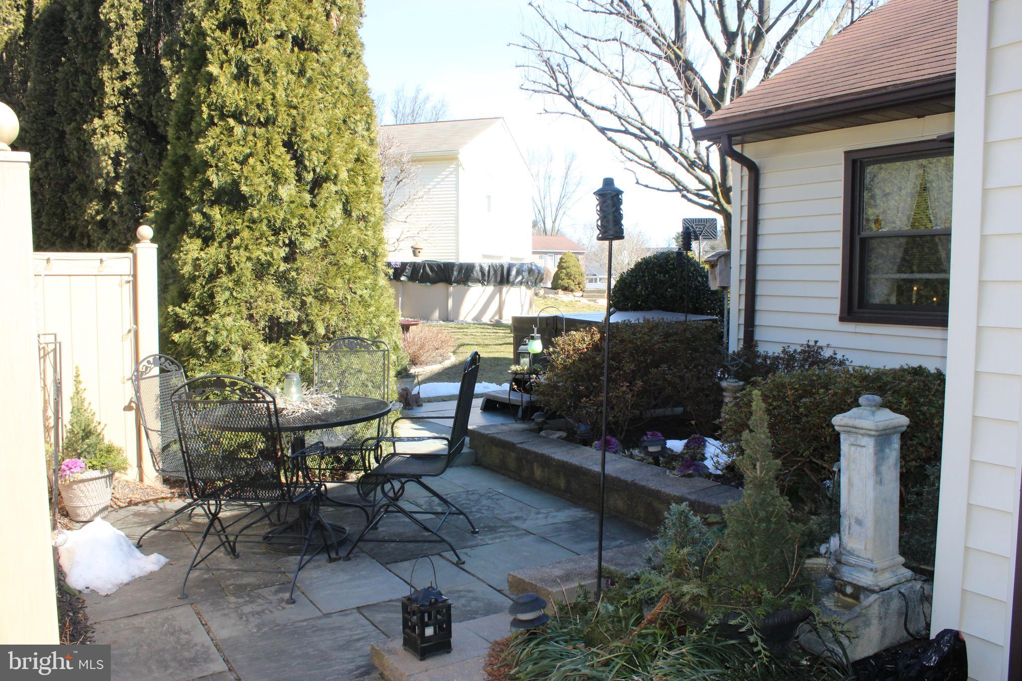 8 Branstock Court Lititz, PA 17543 - Photo 28 of 30 Patio