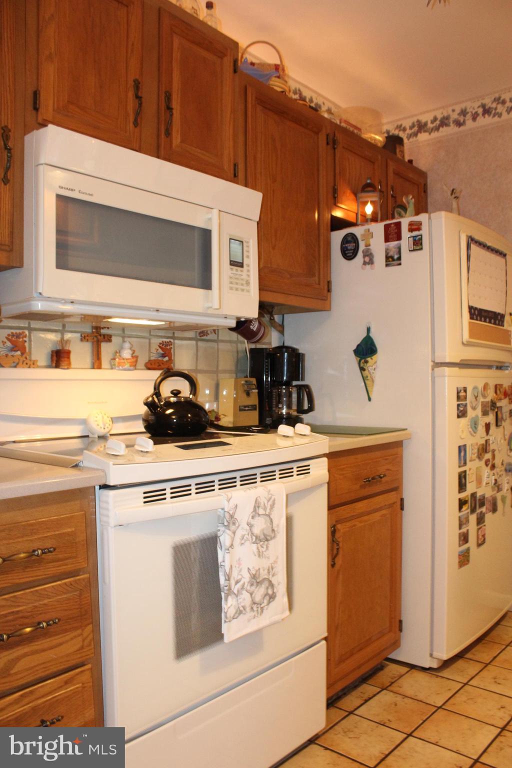 8 Branstock Court Lititz, PA 17543 - Photo 7 of 30 Kitchen