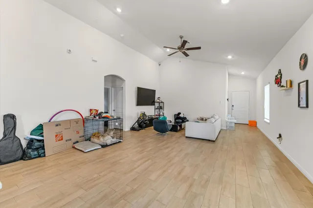 a very nice looking room with lots of stuff