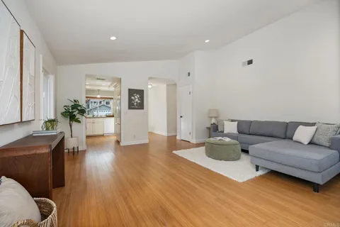 $1,199,900 | 7934 Calle Posada, Carlsbad, CA 92009