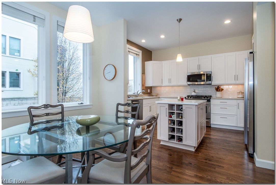 12658 Mayfield Road Cleveland, OH 44106 - Photo 11 of 33