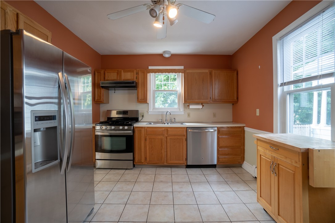 28 College Road Providence, RI 02908 - Photo 3 of 22 Updated kitchen stainless steel appliances