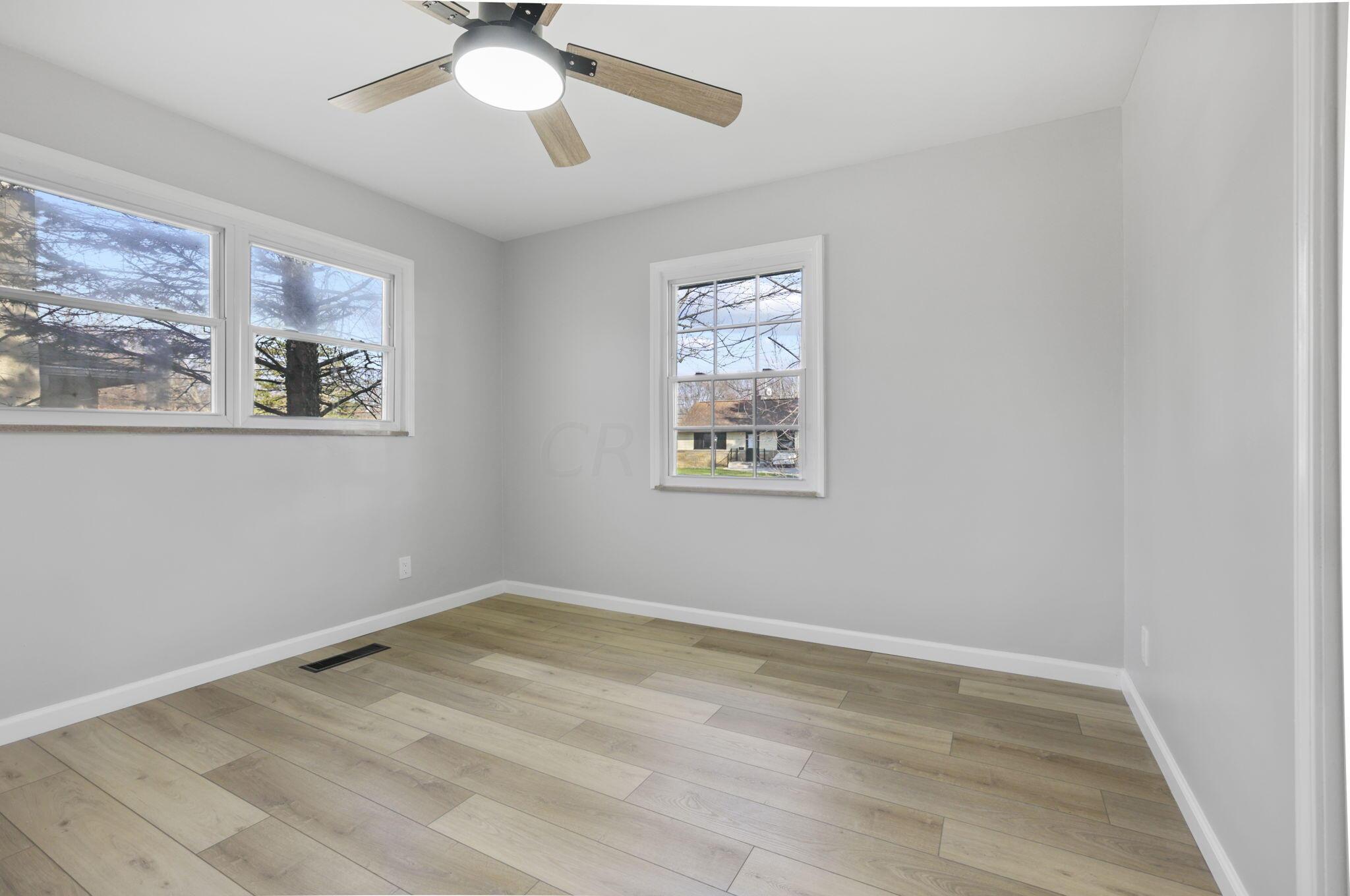 2265 Edgevale Road Columbus, OH 43221 - Photo 24 of 56 35-web-or-mls-0D3A9305