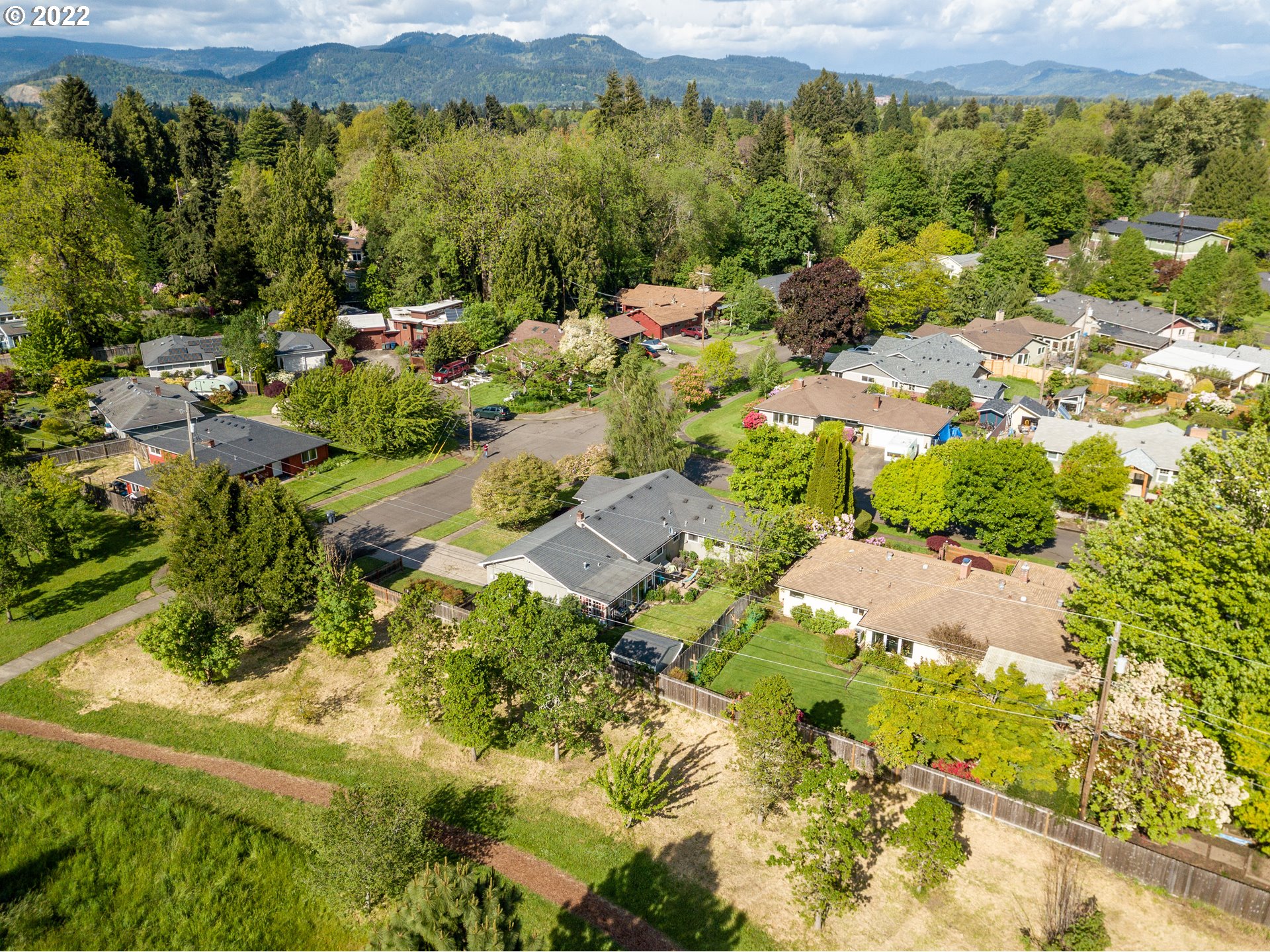 2390 Frontier Drive Eugene, OR 97401 - Photo 32 of 32 a view of a lot of trees and houses