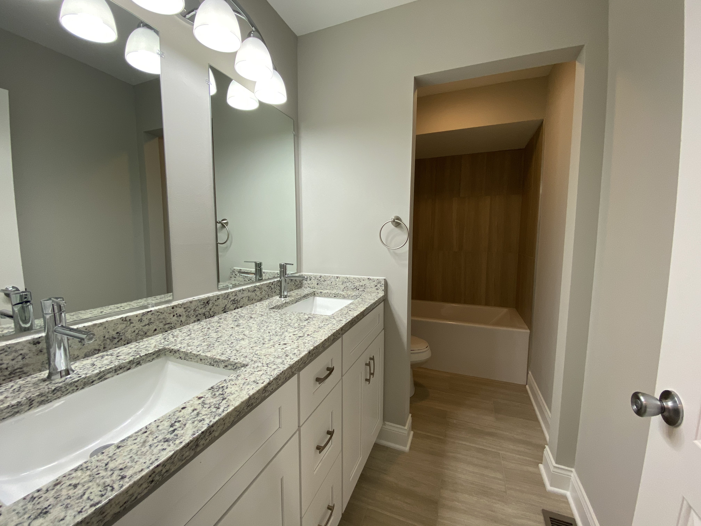 364 Gehrig Circle Bolingbrook, IL 60440 - Photo 7 of 24