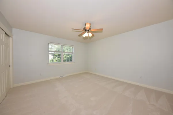 $327,500 | 1125 White Sands Court, West Bend, WI 53090