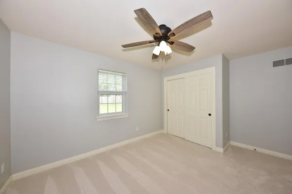 $327,500 | 1125 White Sands Court, West Bend, WI 53090