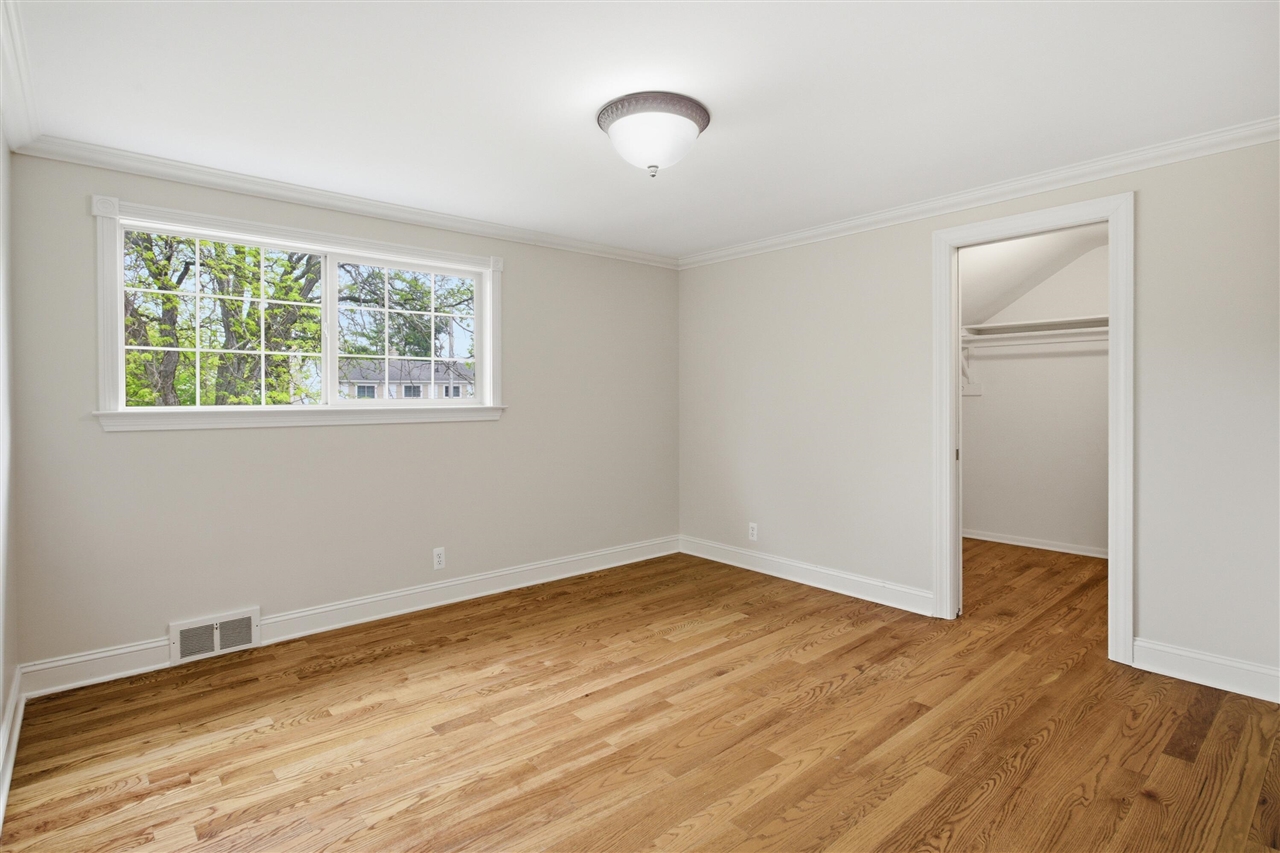 653 Perrien Place Grosse Pointe, MI 48236 - Photo 41 of 54