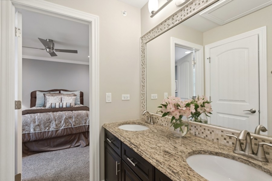 7923 Savoy Club Court Burr Ridge, IL 60527 - Photo 14 of 27