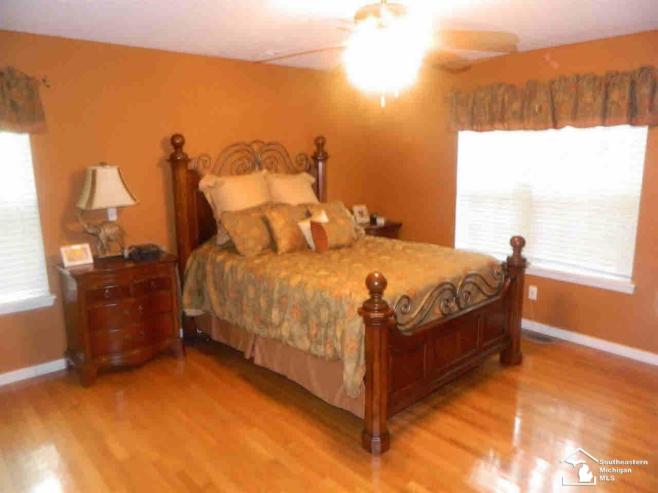 38005 Judd Road Belleville, MI 48111 - Photo 13 of 17 20440947-12.JPG