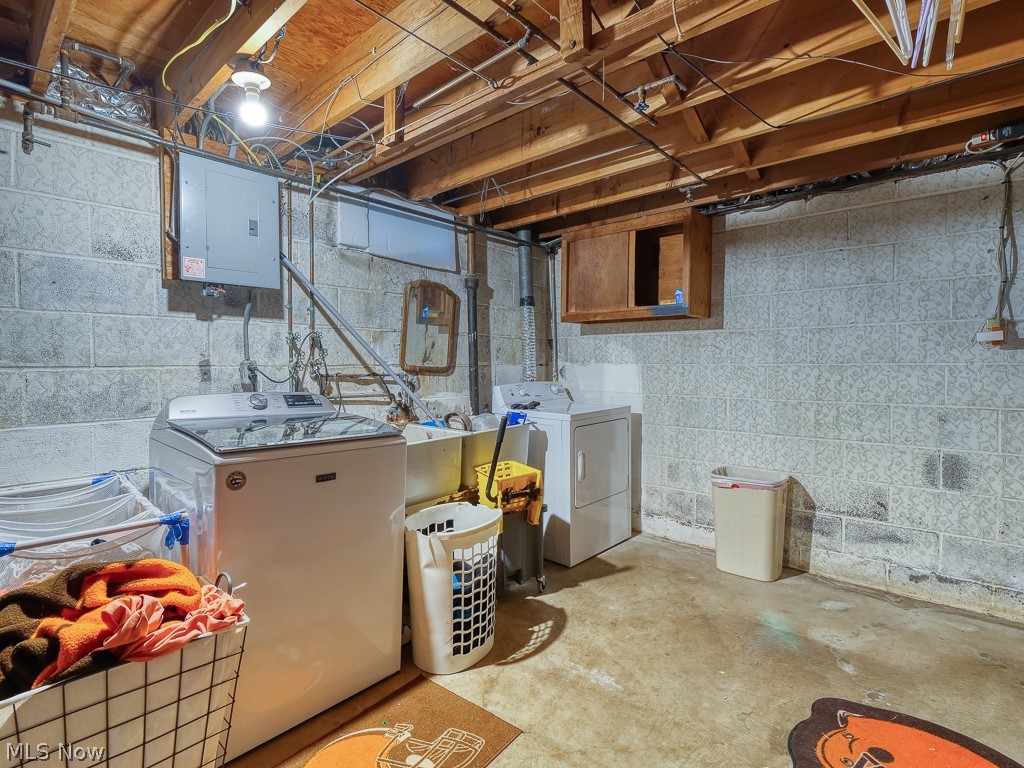 13943 Sheldon Road Cleveland, OH 44130 - Photo 35 of 35