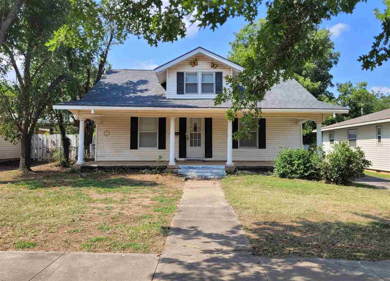 715 Locust Street Perry, OK 73077 - Photo 1 of 42 Gallery Image 1